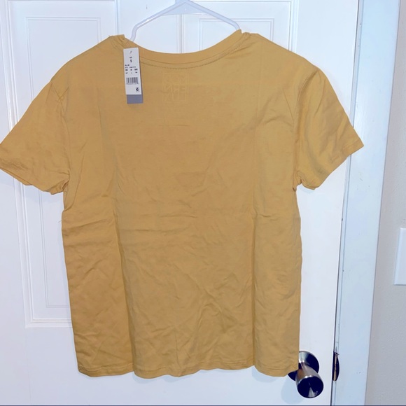 NWT. Dog Mom Short Sleeve Graphic T-Shirt. Small. - Picture 6 of 6